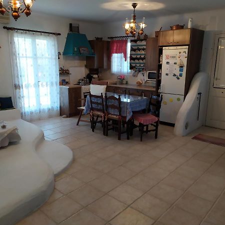 Traditional House Marivilla 马斯蒂查里 外观 照片